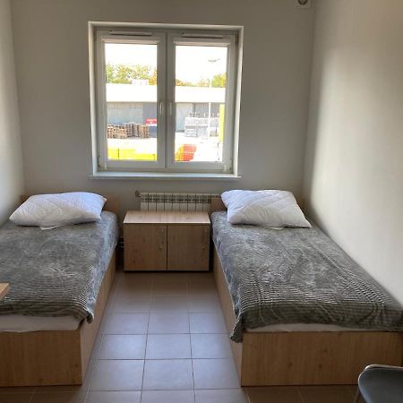 Hostel Przy Stadionie Jaworzno Esterno foto